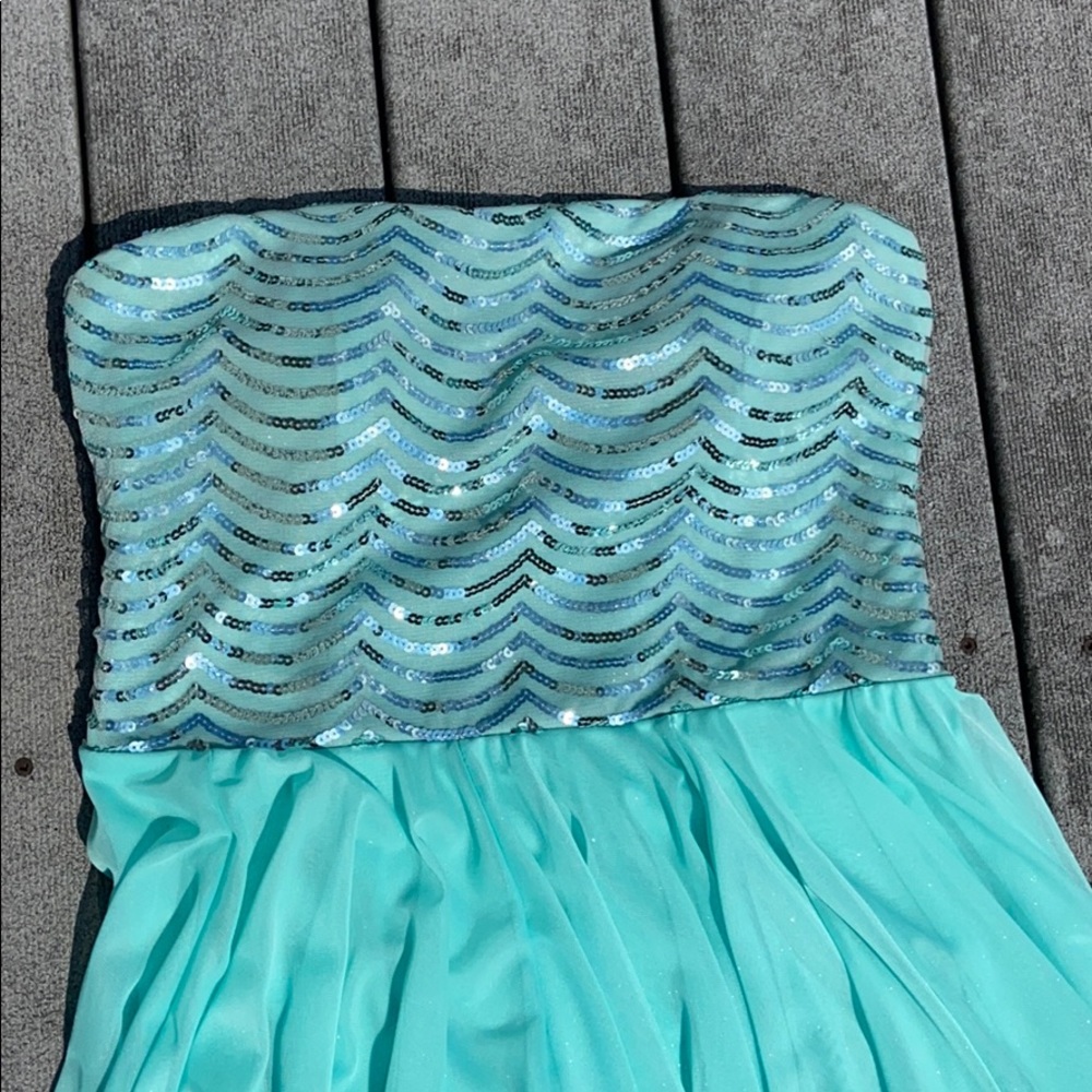 Turquoise High-Low prom Dress - Picture 2 of 7